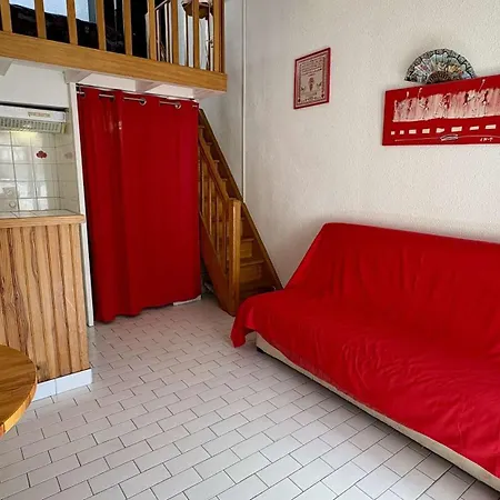 Villa Pavillon Climatise Avec Terrasse Et Piscine Collective - Gn180-038