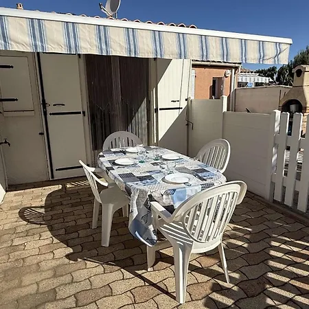Pavillon Climatise Avec Terrasse Et Piscine Collective - Gn180-038 Villa